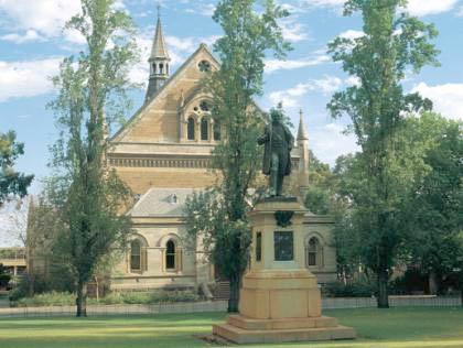 Contest vebue: Adelaide University - Elder Hall