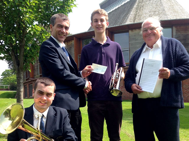 Presentation cheque Presentation cheque