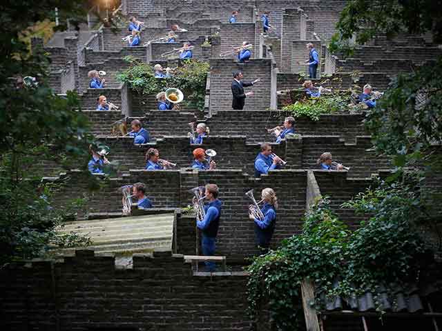 The Spiker band